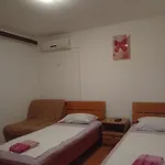 Sara Apartments